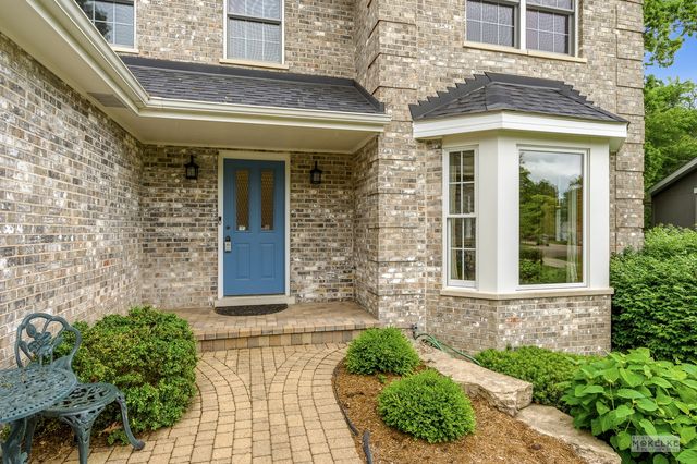 2340 Ridgewood Road, Lisle, IL 60532