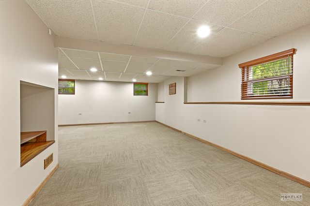2340 Ridgewood Road, Lisle, IL 60532