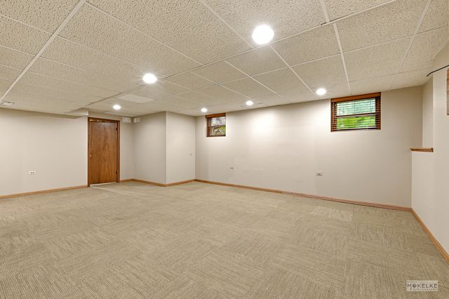 2340 Ridgewood Road, Lisle, IL 60532