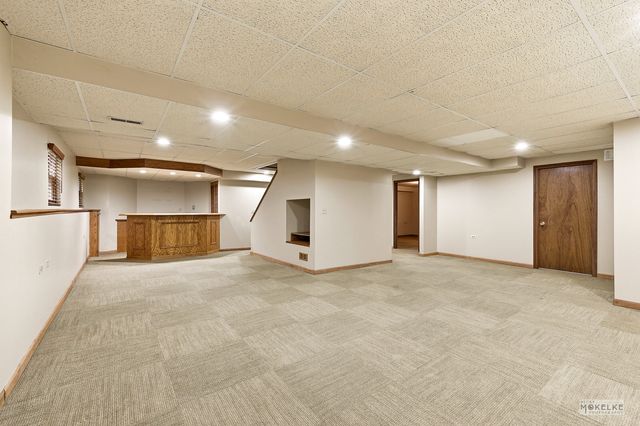 2340 Ridgewood Road, Lisle, IL 60532