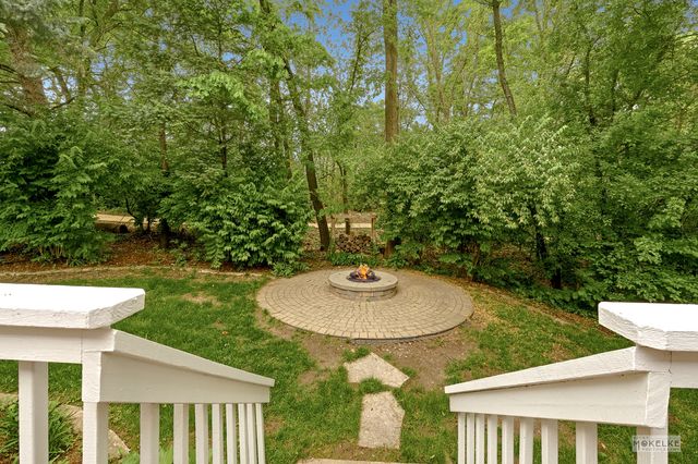 2340 Ridgewood Road, Lisle, IL 60532