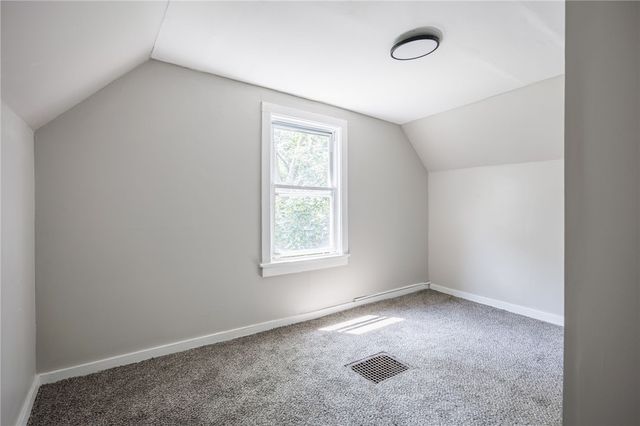 219 Dr Samuel Mccree, Rochester, NY 14611