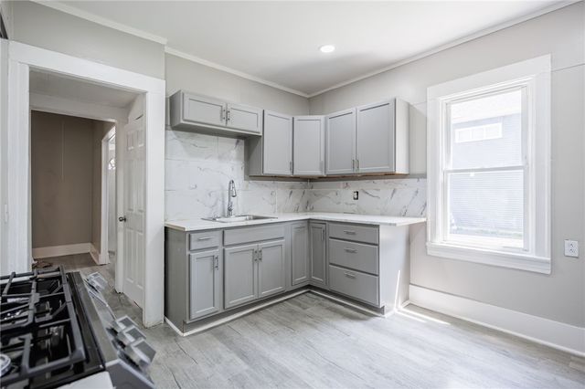 219 Dr Samuel Mccree, Rochester, NY 14611