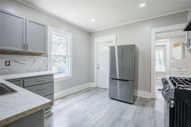 219 Dr Samuel Mccree, Rochester, NY 14611