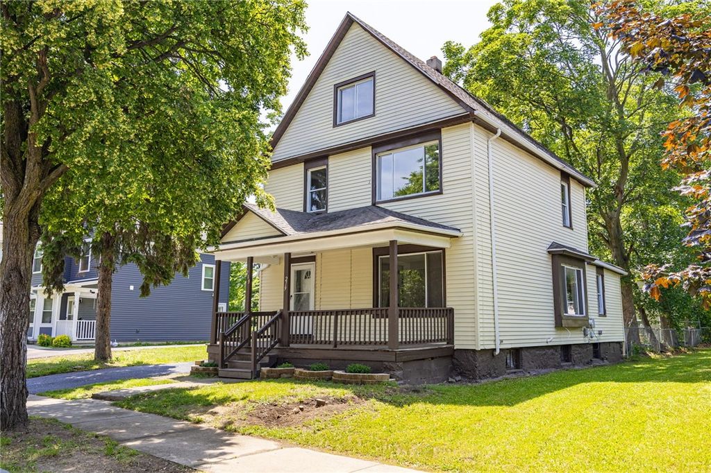 219 Dr Samuel Mccree, Rochester, NY 14611