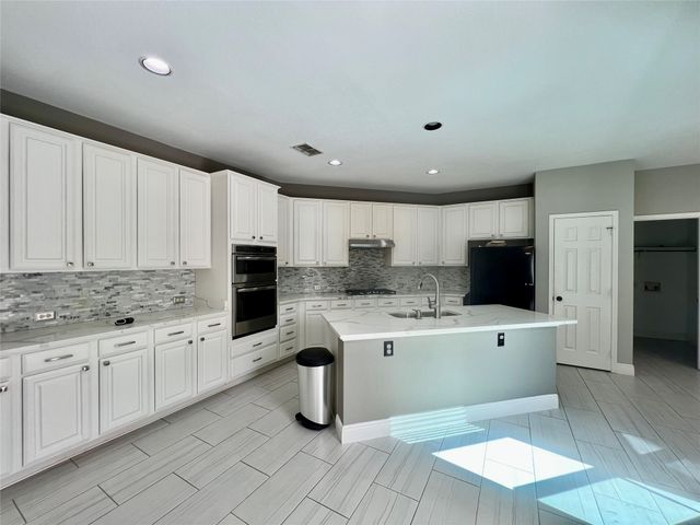 9704 Congressional Drive, Plano, TX 75025