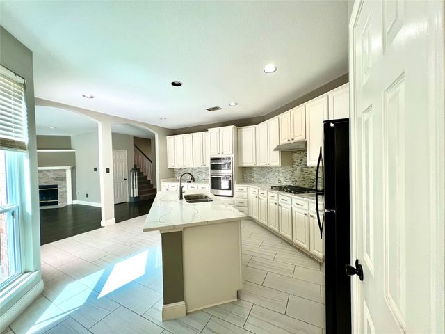 9704 Congressional Drive, Plano, TX 75025