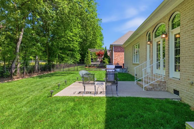637 Band Dr, Franklin, TN 37064