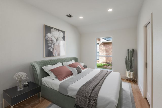 2207 Arbor Creek Drive, Carrollton, TX 75010