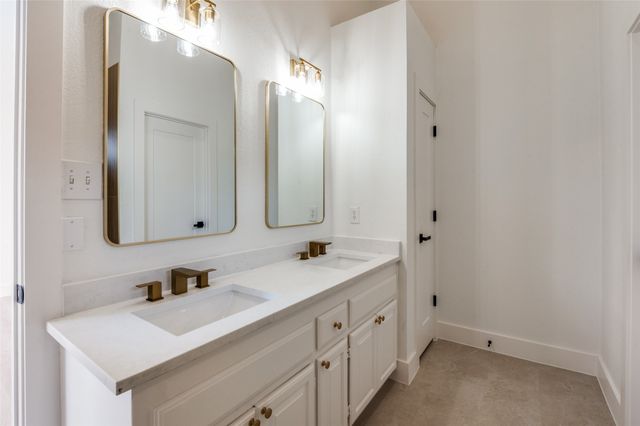 2207 Arbor Creek Drive, Carrollton, TX 75010