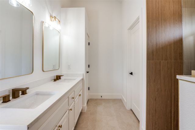 2207 Arbor Creek Drive, Carrollton, TX 75010