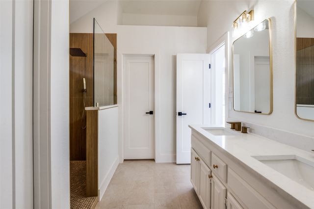 2207 Arbor Creek Drive, Carrollton, TX 75010