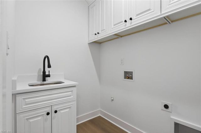 5905 Old Chestnut AVE, Newport News, VA 23605