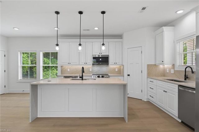 5905 Old Chestnut AVE, Newport News, VA 23605