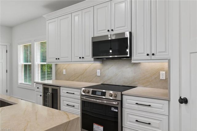 5905 Old Chestnut AVE, Newport News, VA 23605