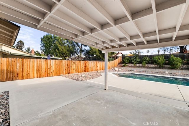 1029 W Clifton, Redlands, CA 92373