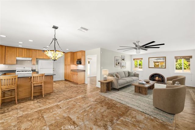 1029 W Clifton, Redlands, CA 92373