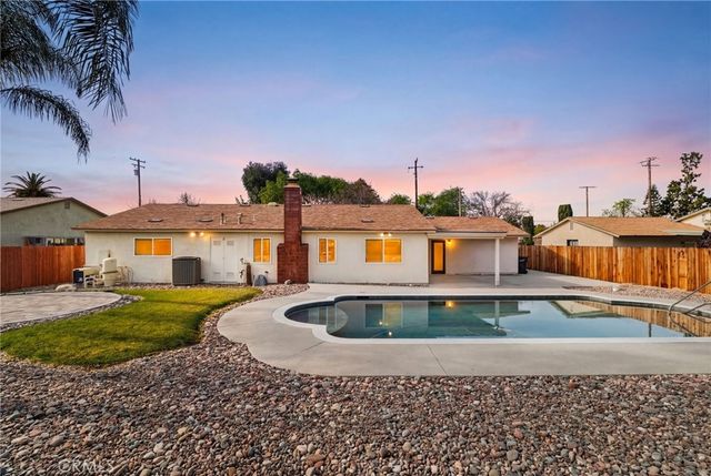 1029 W Clifton, Redlands, CA 92373