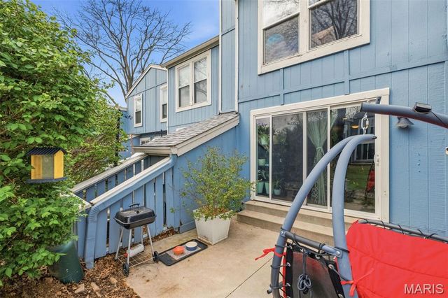 14 Lantern Lane, Lake St Louis, MO 63367