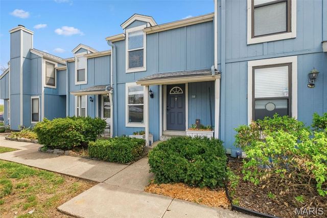 14 Lantern Lane, Lake St Louis, MO 63367