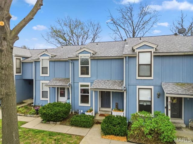 14 Lantern Lane, Lake St Louis, MO 63367