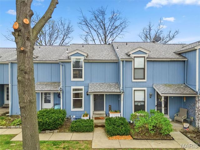 14 Lantern Lane, Lake St Louis, MO 63367
