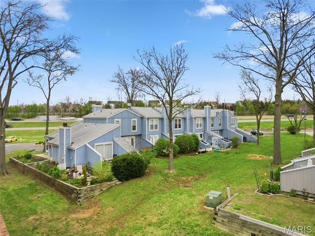 14 Lantern Lane, Lake St Louis, MO 63367