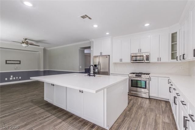 7055 Fort Tule Avenue, Las Vegas, NV 89179