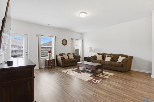 30107 Plantation Park Drive NW, Harvest, AL 35749