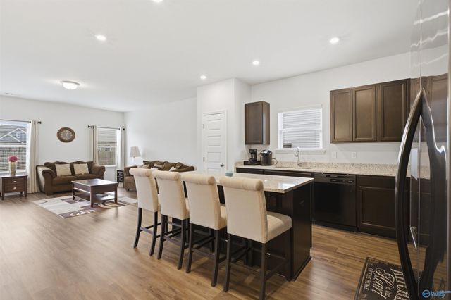 30107 Plantation Park Drive NW, Harvest, AL 35749