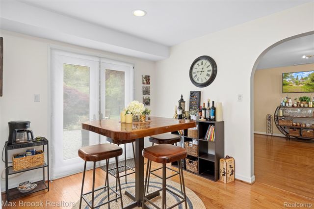6485 Thurber Road, Bloomfield Hills, MI 48301