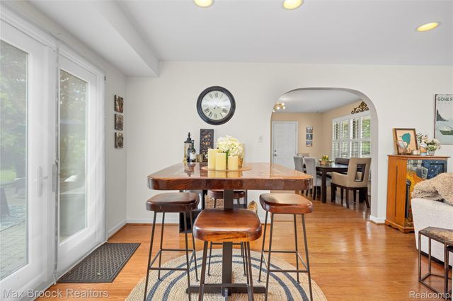 6485 Thurber Road, Bloomfield Hills, MI 48301