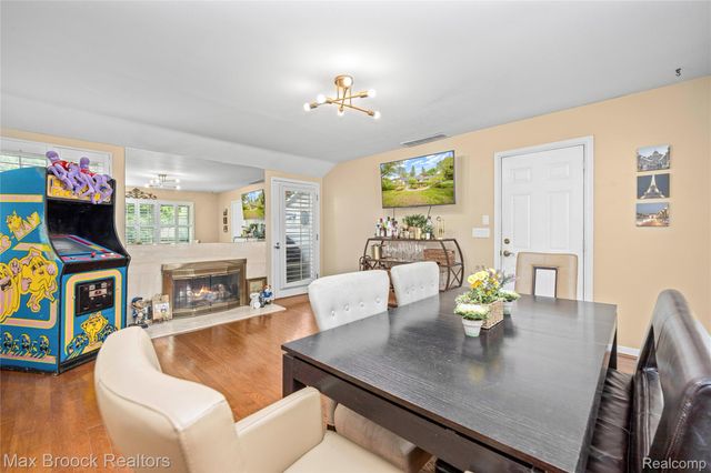 6485 Thurber Road, Bloomfield Hills, MI 48301