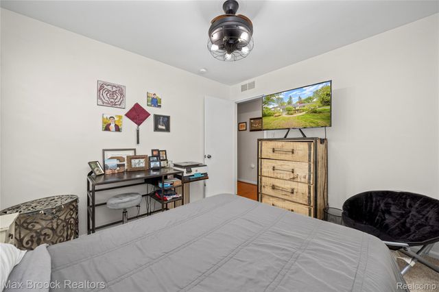 6485 Thurber Road, Bloomfield Hills, MI 48301