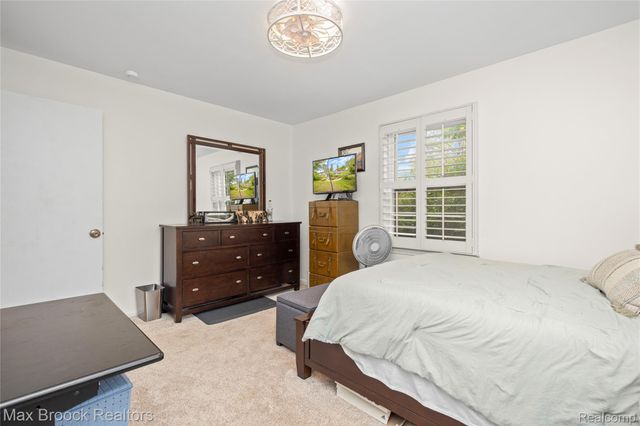 6485 Thurber Road, Bloomfield Hills, MI 48301