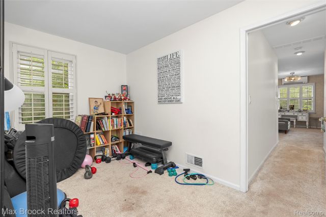 6485 Thurber Road, Bloomfield Hills, MI 48301