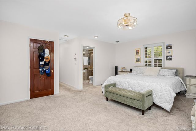 6485 Thurber Road, Bloomfield Hills, MI 48301