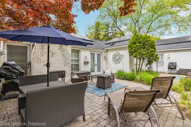 6485 Thurber Road, Bloomfield Hills, MI 48301