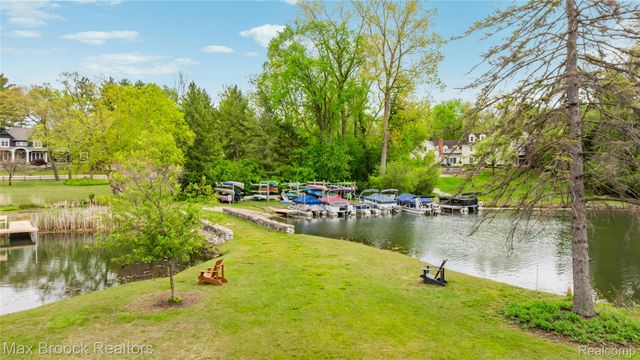 6485 Thurber Road, Bloomfield Hills, MI 48301