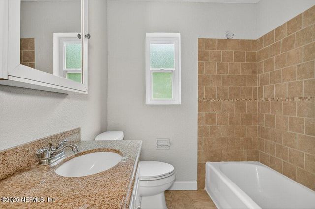 3421 INWOOD Circle E, Jacksonville, FL 32207