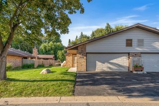 1224 Black Oaks Lane N, Plymouth, MN 55447