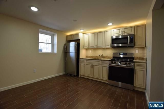 16-19 11th Street, Fair Lawn, NJ 07410