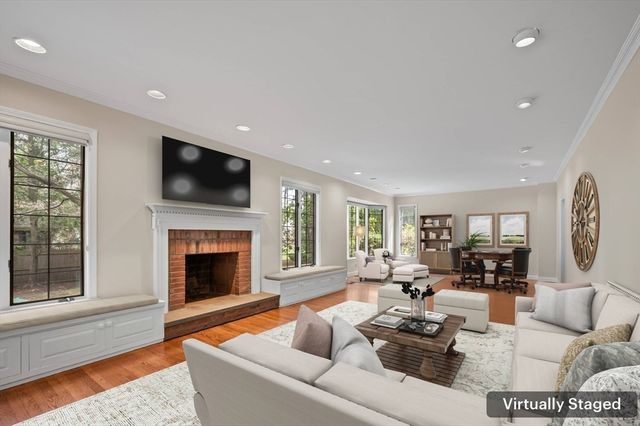 81 Brackett Rd, Newton, MA 02458