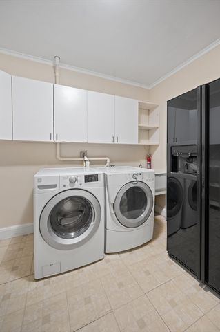 81 Brackett Rd, Newton, MA 02458