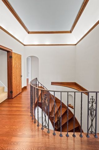 81 Brackett Rd, Newton, MA 02458