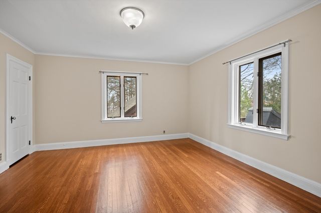 81 Brackett Rd, Newton, MA 02458