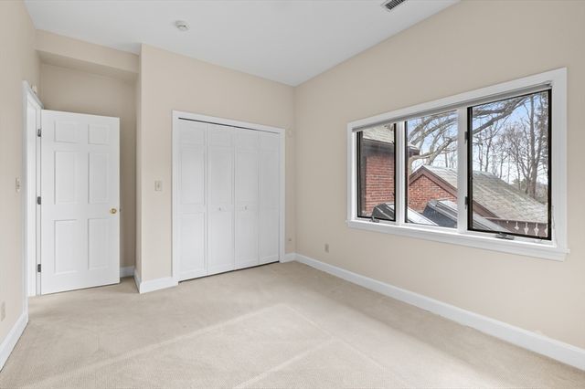 81 Brackett Rd, Newton, MA 02458