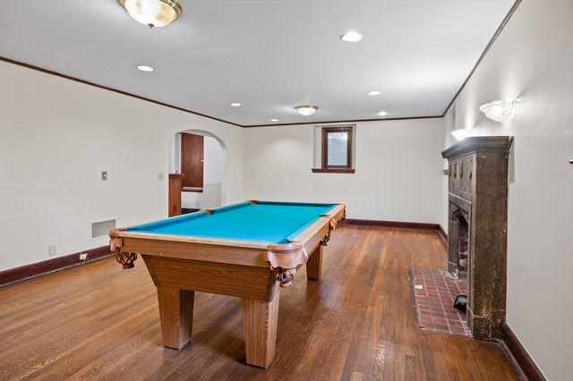 81 Brackett Rd, Newton, MA 02458