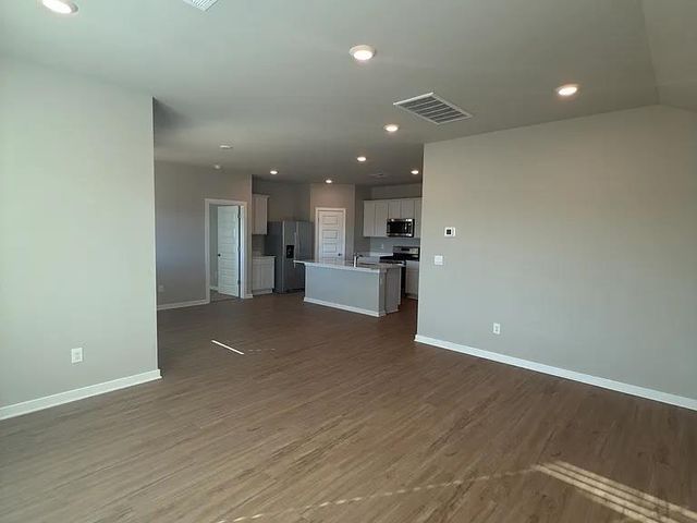 2924 Firefly Drive, Yukon, OK 73099