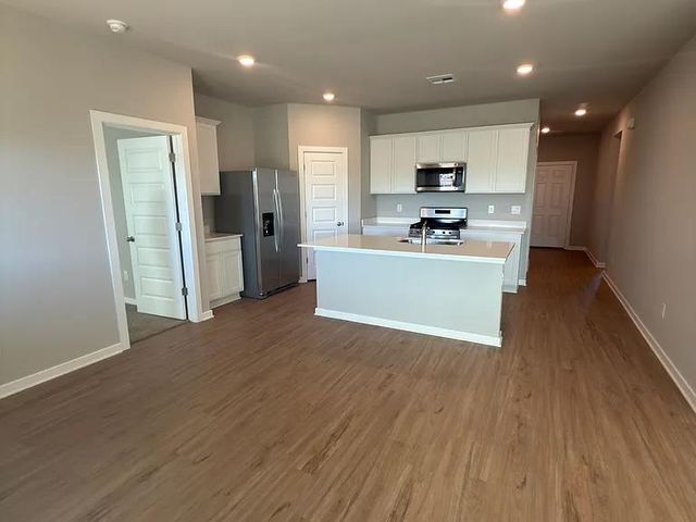 2924 Firefly Drive, Yukon, OK 73099